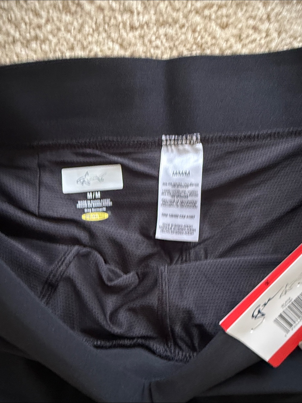 NWT Greg Norman Women’s Black Active Skort - M - Picture 3 of 3